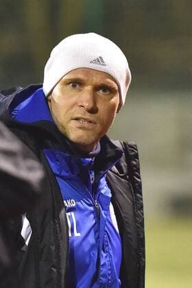 GER, Landesliga Gruppe 1 FC Remscheid vs. Rather SV 24.03.2016, Jahnplatz Remscheid , GER, Landesliga Gruppe 1 FC Remscheid vs. Rather SV, im Bild picture shows: Thorsten Legat Trainer FC Remscheid und Ex Dschungelcamp-Bewohner (3. Platz) und Promidinner-Teilnehmer prägte den Ausdruck KASALLA nphxMeuter