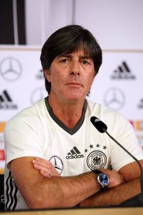 Bilder des Tages - SPORT Bundestrainer Joachim Löw - Pressekonferenz der Deutschen Nationalmannschaft, Mercedes-Benz Berlin
