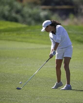 March 25, 2016: Mo Martin takes her second shot on the 2nd hole during the second round of the Kia Classic at Aviara Golf Club in Carlsbad, California. LPGA Golf Damen 2016: Kia Classic MAR 25 - ZUMAc04_