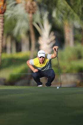 25 March 2016: Derek Ernst checks the green before he putts on hole 1 in the second Round of the Puerto Rico Open, in Rio Grande, PR (Photo by Bradley Rex Icon Sportswire) GOLF: MAR 25 PGA Golf Herren - Puerto Rico Open - Second Round Icon16032422 EDITORIAL USE ONLY