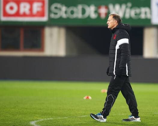 SOCCER - AUT vs ALB, test match, preview VIENNA,AUSTRIA,25.MAR.16 - SOCCER - OEFB international match Länderspiel Austria vs Albania, friendly match, preview, training team ALB. Image shows head coach Giovanni De Biasi (ALB). GEPAxpictures xChristianxOrt