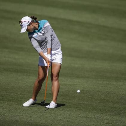 March 25, 2016: Lydia Ko takes a stroke on the 8th fairway during the second round of the Kia Classic at Aviara Golf Club in Carlsbad, California. LPGA Golf Damen 2016: Kia Classic MAR 25 - ZUMAc04_