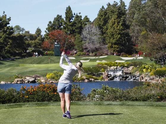 March 25, 2016: Charley Hall tees off on the 11th hole during the second round of the Kia Classic at Aviara Golf Club in Carlsbad, California. LPGA Golf Damen 2016: Kia Classic MAR 25 - ZUMAc04_