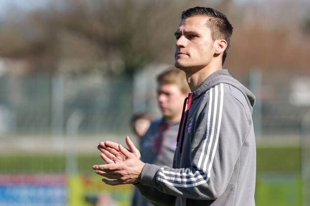 Thomas Wörle (Thomas Woerle, Trainer, FCB), klatscht in die Hände, applaudiert, klatschen, optimistisch, Fussball, Allianz Frauen-Bundesliga, SC Freiburg - FC Bayern München, xozx