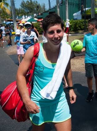 March 26, 2016: Womens singles tennis player Suarez Navarro (ESP) signs autographs after coming off the tennis court during the Miami Open Presented by Itau at Crandon Park Tennis Center in Key Biscayne, Florida (Photo by Michele Eve Sandberg Icon Sportswire) TENNIS: MAR 26 Miami Open Icon1603261345 EDITORIAL USE ONLY
