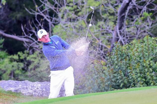 26 MAR 2016: Brandt Snedeker hits from the bunker on number 2 during the World Golf Championships - Dell Match Play Round 4 at the Austin Country Club Austin, Texas. (Photo by Ken Murray Icon Sportswire) GOLF: MAR 26 PGA Golf Herren - World Golf Championships-Dell Match Play - Round 4 Icon1603264001 EDITORIAL USE ONLY