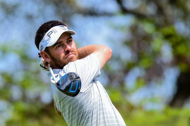 26 MAR 2016: Louis Oosthuizen watches his tee shot on number 8 during the World Golf Championships - Dell Match Play Round 5 at the Austin Country Club Austin, Texas. (Photo by Ken Murray Icon Sportswire) GOLF: MAR 26 PGA Golf Herren - World Golf Championships-Dell Match Play - Round 5 Icon1603265024 EDITORIAL USE ONLY