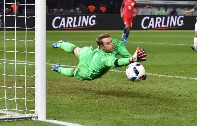 26.03.2016, Fussball Laenderspiel in Berlin, Deutschland - England 2:3, Torwart Manuel Neuer (Deutschland)