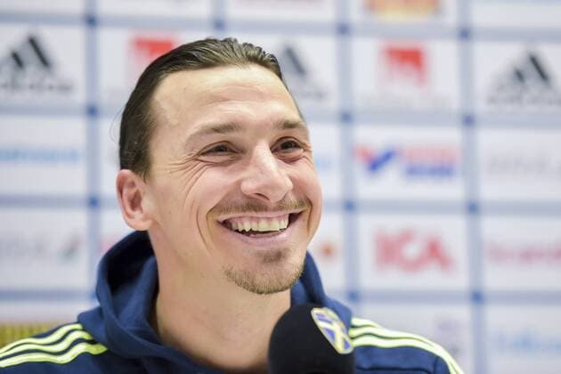Fußball, Zlatan Ibrahimovic - PK Nationalteam Schweden 160327 Zlatan Ibrahimovic under en presskonferens efter Sveriges fotbollslandslags träning den 27 mars 2016 i Stockholm.  Copyright: JOELxMARKLUND BB160327JM028