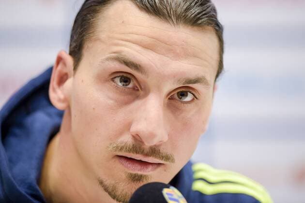 Fußball, Zlatan Ibrahimovic - PK Nationalteam Schweden 160327 Zlatan Ibrahimovic under en presskonferens efter Sveriges fotbollslandslags träning den 27 mars 2016 i Stockholm.  Copyright: JOELxMARKLUND BB160327JM030