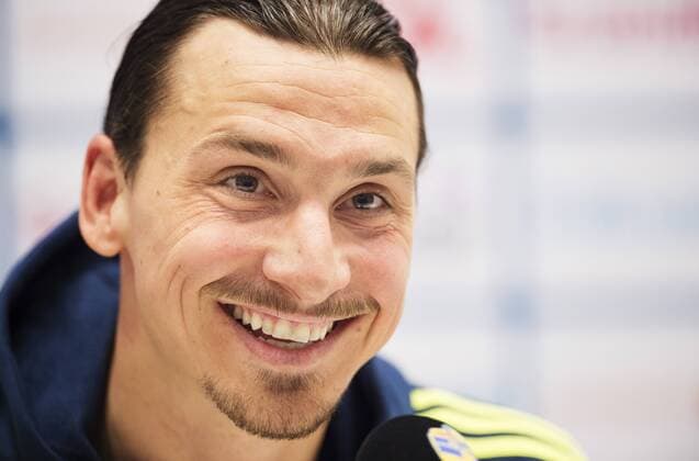 Fußball, Zlatan Ibrahimovic - PK Nationalteam Schweden 160327 Zlatan Ibrahimovic under en presskonferens efter Sveriges fotbollslandslags träning den 27 mars 2016 i Stockholm.  Copyright: JOELxMARKLUND BB160327JM043