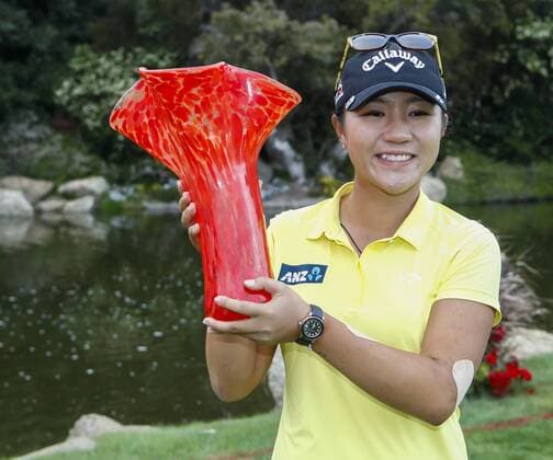 March 27, 2016: Lydia Ko with the trophy after the final round of the Kia Classic at Aviara Golf Club in Carlsbad, California. Lydia Ko wins by 19 under for the tournament. LPGA Golf Damen 2016: Kia Classic MAR 27 - ZUMAc04_