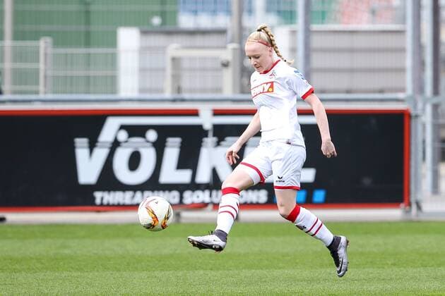 Leverkusen vl. Anna Gerhardt (Koeln, 20) , Bayer 04 Leverkusen - 1. FC Koeln, Fussball, Damen, Frauen, Allianz Frauen-Bundesliga, Spieltag 17, 27.03.2016 Copyright: Horn Eibner-Pressefoto EP_BHN
