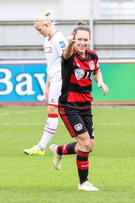 Leverkusen vl. Francesca Weber (Lejverkusen, U21 U 21 jubelt ueber ihr Tor zum 1:0, Bayer 04 Leverkusen - 1. FC Koeln, Fussball, Damen, Frauen, Allianz Frauen-Bundesliga, Spieltag 17, 27.03.2016 Copyright: Horn Eibner-Pressefoto EP_BHN