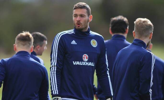 FuÃŸball, Training Nationalteam Schottland 28.03.2016. Mar Hall, Glasgow, Scotland. International Football Scotland Training and Media Event ahead of their game versus Denmark on 29th March. Craig Gordon xGeorgariouxVagelisx  ActionPlus11723022