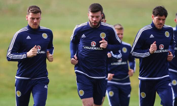 FuÃŸball, Training Nationalteam Schottland 28.03.2016. Mar Hall, Glasgow, Scotland. International Football Scotland Training and Media Event ahead of their game versus Denmark on 29th March. Liam Cooper, Grant Hanley and Gordon Greer are put through their paces xGeorgariouxVagelisx  ActionPlus11723031