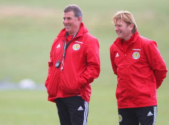FuÃŸball, Training Nationalteam Schottland 28.03.2016. Mar Hall, Glasgow, Scotland. International Football Scotland Training and Media Event ahead of their game versus Denmark on 29th March. Mark McGhee and Stuart McCall share a joke xGeorgariouxVagelisx  ActionPlus11723034