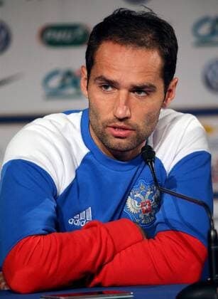 PARIS, FRANCE. MARCH 28, 2016. Russia s captain Roman Shirokov wearing uniform in the Russian national colours speaks at a news conference before a training session of the Russian national team Nationalteam at the Stad de France Stadium, ahead a football friendly against France. Alexander Demianchuk TASS  TS01DC68