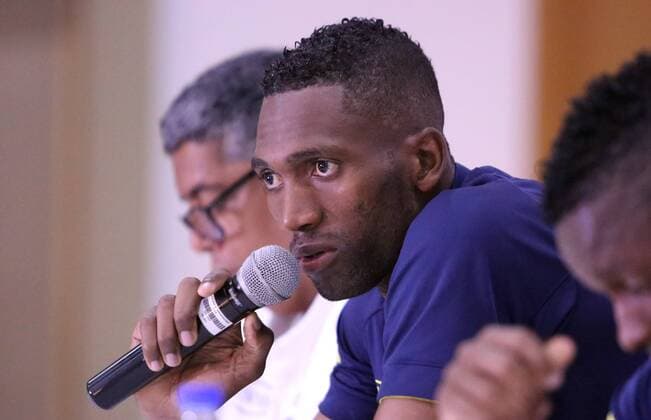 Fußball, PK Nationalteam Kolumbien Ecuadoran goalkeeper Alexander Dominguez (C) delivers a presser in Barranquilla, Colombia, 28 March 2016, where Ecuador and Colombia will hold a Russia 2018 World Cup qualifying match on 29 March 2016. EPA Mauricio Duenas Castaneda ECUADORAN NATIONAL SOCCER TEAM PLAYERS PRESSER !ACHTUNG: NUR REDAKTIONELLE NUTZUNG!  BAQ35 20160328-635948014212111010