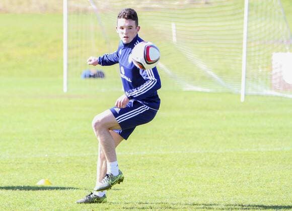 FuÃŸball, Training Nationalteam Schottland 28.03.2016. Mar Hall, Glasgow, Scotland. International Football Scotland Training and Media Event. John McGinn on the ball xGeorgariouxVagelisx  ActionPlus11723110