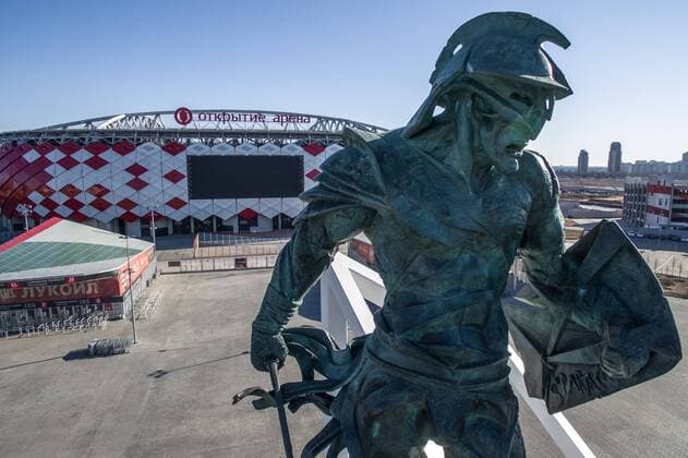 MOSCOW, RUSSIA. MARCH 27, 2016. A sculpture of a Roman gladiator outside the Otkrytiye Arena Stadium. The stadium, which hosts home matches of FC Spartak Moscow, is to be one of the venues of the 2017 FIFA Confederations Cup (Russia 2017) and the 2018 FIFA World Cup WM Weltmeisterschaft Fussball (Russia 2018). On the official website of FIFA, the stadium is referred to as Spartak Stadium. Sergei Bobylev TASS  TS01DD0D