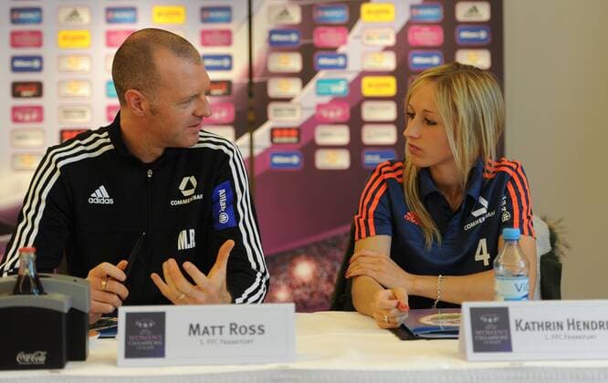 29.03.2016, xmhx, Fussball UEFA WomenÕs Champions League, 1.FFC Frankfurt - FC Rosengard, emspor, v.l. Matt Ross (Trainer 1. FFC Frankfurt), Kathrin Hendrich (1. FFC Frankfurt)