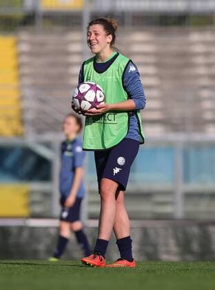 Fußball, Damen, Champions League, Training VfL Wolfsburg in Brescia Brescia Brescia vs Wolfsburg , CL Frauen, Training Brescia, Italien, 29.03.2016, FUßBALL - ACF Brescia Femminile vs VfL Wolfsburg, Viertelfinale, UEFA Frauen Champions League, Saison 2015 16. Bild zeigt: Luisa Wensing (VfL Wolfsburg)