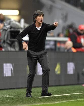 Fußball, Länderspiel, Deutschland - Italien 29.03.2016, Fussball Nationalmannschaft, Freundschaftsspiel Deutschland - Italien, in der Allianz-Arena München. Trainer Joachim Löw (Deutschland) in Rage. 