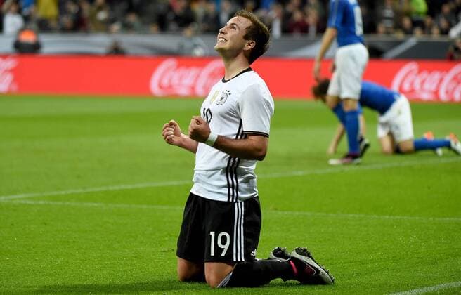 29.03.2016, xjhx, Fussball Testspiel, Deutschland - Italien, emspor v.l. Mario Goetze (Deutsche Fussball Nationalmannschaft DFB) Torjubel, Goal celebration, celebrate the goal zum 2:0