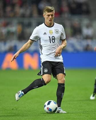FUSSBALL INTERNATIONAL TESTSPIEL IN DER ALLIANZ ARENA MUENCHEN Deutschland - Italien 29.03.2016 Toni Kroos (GER) 