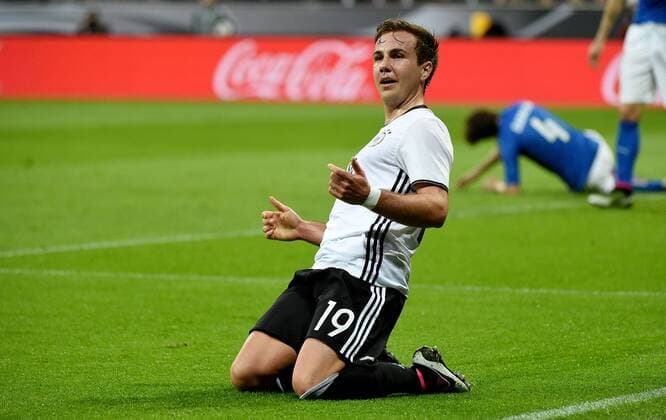 29.03.2016, xjhx, Fussball Testspiel, Deutschland - Italien, emspor v.l. Mario Goetze (Deutsche Fussball Nationalmannschaft DFB) Torjubel, Goal celebration, celebrate the goal zum 2:0