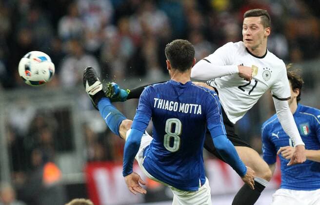Fußball, Länderspiel, Deutschland - Italien Julian Draxler Germany, Thiago Motta Italy Munich 29-03-2016 Allianz Arena Football Calcio Friendly match Germany - Italy Germania - Italia Nationalteam Länderspiel lucaxpagliaricci