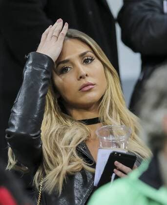 Ann-Kathrin BROEMMEL, Freundin von Mario Goetze Halbfigur, Freisteller , Aktion, Einzelbild, Portrait, Porträt, Spielerfrau, junge hübsche Frau, Maedchen, sexy, aufreizend, Figur, hübsch, lacht, attraktiv, DEUTSCHLAND - ITALIEN (4 -1 ) Freundschaftsspiel, friendly match, Deutsche Fussball Nationalmannschaft, DFB am 29.03.2016 in Muenchen.