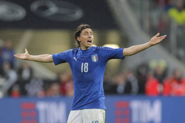 Riccardo MONTOLIVO, ITA 18 gestikuliert und gibt Anweisungen, Aktion, Einzelbild, Gestik, Geste, Handbewegung, zeigen, deuten DEUTSCHLAND - ITALIEN (4 -1 ) Freundschaftsspiel, friendly match, Deutsche Fussball Nationalmannschaft, DFB am 29.03.2016 in Muenchen.