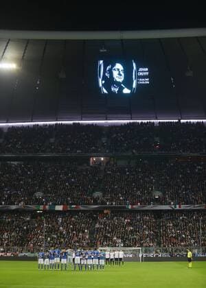 München , Fußball Länderspiel Deutschland vs. Italien , Gedenkminute für Johan Cruyff