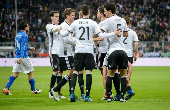 29. Maerz 2016: Muenchen, Allianz Arena: Fussball Testspiel: Deutschland - Italien: Torjubel Deutschland.
