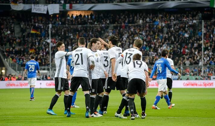 29. Maerz 2016: Muenchen, Allianz Arena: Fussball Testspiel: Deutschland - Italien: Torjubel Deutschland.
