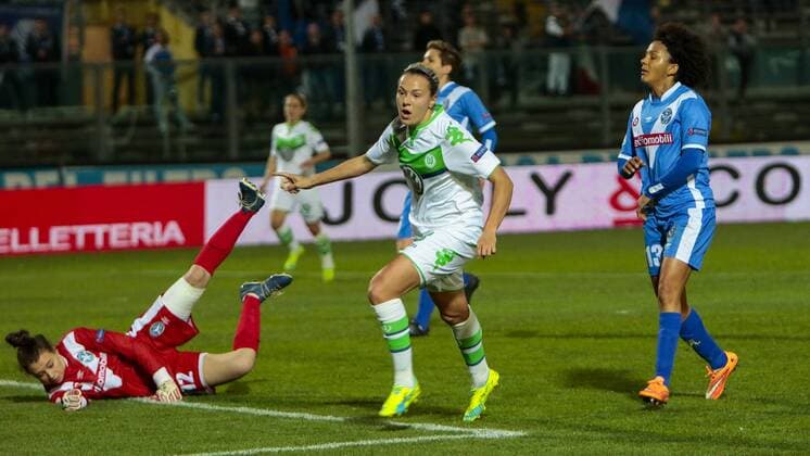 Fußball, UWCL, Brescia CF - VfL Wolfsburg; Zsanett Jakabfi (Wolfsburg, 3) Jubel, Torjubel, Freude, Emotion, Torerfolg, Aktion, action, goal, goal celebration, celebrates. xtgx