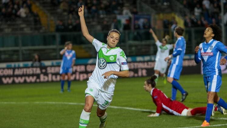 Fußball, UWCL, Brescia CF - VfL Wolfsburg; Zsanett Jakabfi (Wolfsburg, 3) Jubel, Torjubel, Freude, Emotion, Torerfolg, Aktion, action, goal, goal celebration, celebrates. xtgx