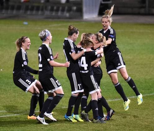 Themen der Woche SPORT Bilder des Tages - SPORT 30.03.2016, xblx, Fussball UEFA WomenÕs Champions League, 1.FFC Frankfurt - FC Rosengard, emspor, v.l. Marith Priessen (1.FFC Frankfurt), FFC feiert den Sieg
