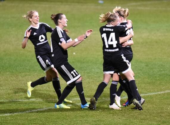 30.03.2016, xblx, Fussball UEFA WomenÕs Champions League, 1.FFC Frankfurt - FC Rosengard, emspor, v.l. Marith Priessen (1.FFC Frankfurt), FFC feiert den Sieg