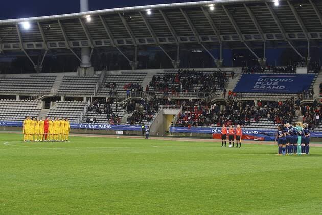 Fussball Damen, Champions League, Paris Saint Germain PSG vs. FC Barcelona - 30 03 2016 GwendolineLeGoff Panoramic 