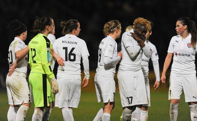 30.03.2016, xmhx, Fussball UEFA WomenÕs Champions League, 1.FFC Frankfurt - FC Rosengard, emspor, v.l. Team des FC Rosengard