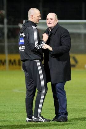 30.03.2016 Frankfurt, Relaxa Hotel Champions League-Spiel FFC Frankfurt gegen FC Rosengard (SWE) Elfmeterschiessen Traner Matt Ross und Manager Siegfried Dietrich (FFC Frankfurt) jubeln
