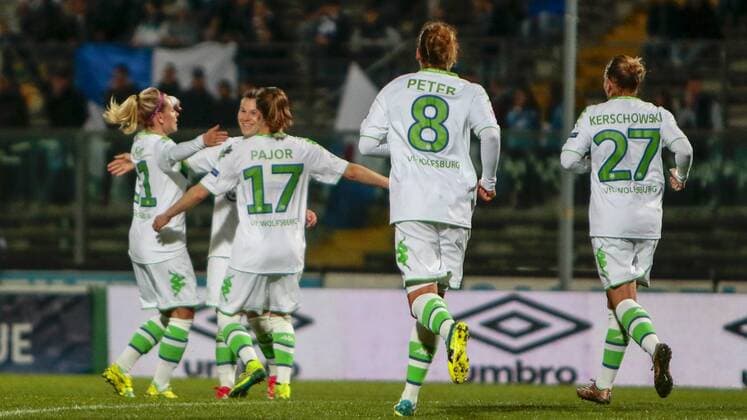 Fußball, UWCL, Brescia CF - VfL Wolfsburg; Ramona Bachmann (Wolfsburg, 19) Jubel, Torjubel, Freude, Emotion, Torerfolg, Aktion, action, goal, goal celebration, celebrates. xtgx