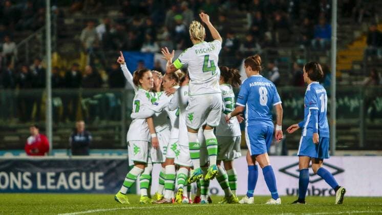 Fußball, UWCL, Brescia CF - VfL Wolfsburg; Nilla Fischer (Wolfsburg; Kapitänin, captain, 4) Jubel, Torjubel, Freude, Emotion, Torerfolg, Aktion, action, goal, goal celebration, celebrates nach 3:0 durch Ramona Bachmann (Wolfsburg, 19). xtgx