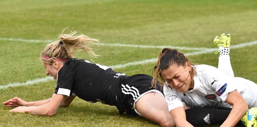 30.03.2016, xblx, Fussball UEFA Women s Champions League, 1.FFC Frankfurt - FC Rosengard, emspor, v.l. Kathrin Hendrich (1.FFC Frankfurt), Alexandra Riley (FC Rosengard)