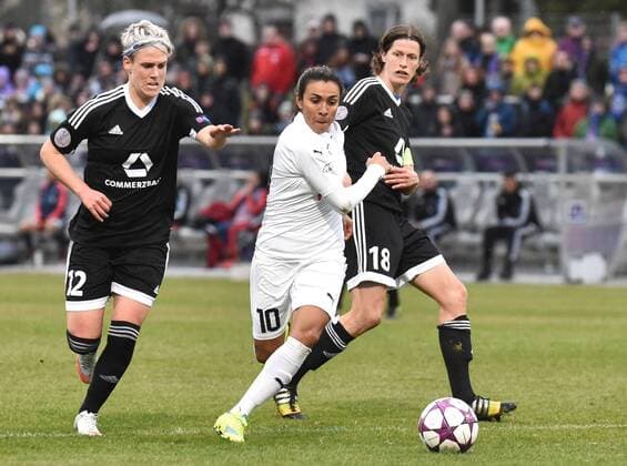 30.03.2016, xblx, Fussball UEFA Women s Champions League, 1.FFC Frankfurt - FC Rosengard, emspor, v.l. Sophie Schmidt (1. FFC Frankfurt), Marta Viera da Silva (FC Rosengard), Kerstin Garefrekes (1.FFC Frankfurt)