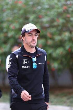 Bahrain Grand Prix, Sakhir 31 March - 03 April 2016 31.03.2016 - Fernando Alonso (ESP) McLaren Honda MP4-31 