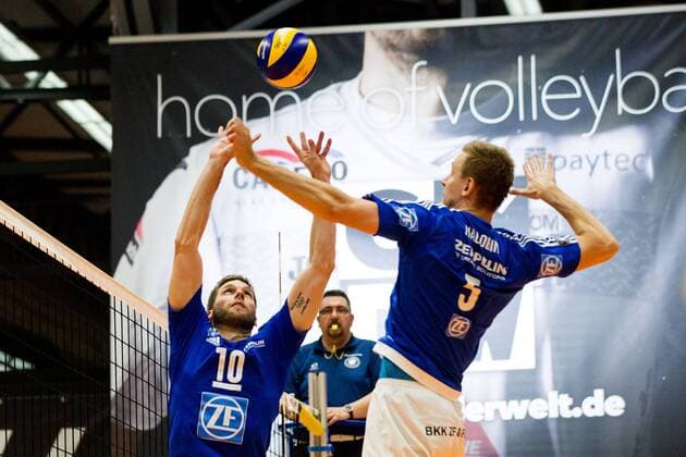 Herrsching Zuspiel Simon Tischer ( 10, Friedrichshafen); Volleyball Bundesliga Herren Play-Off Viertelfinale, Nikolaushalle, Herrsching Germany, 20160331; Partie TSV Herrsching vs VfB Friedrichshafen; Copyright: Wuechner Eibner-Pressefoto EP_NWR